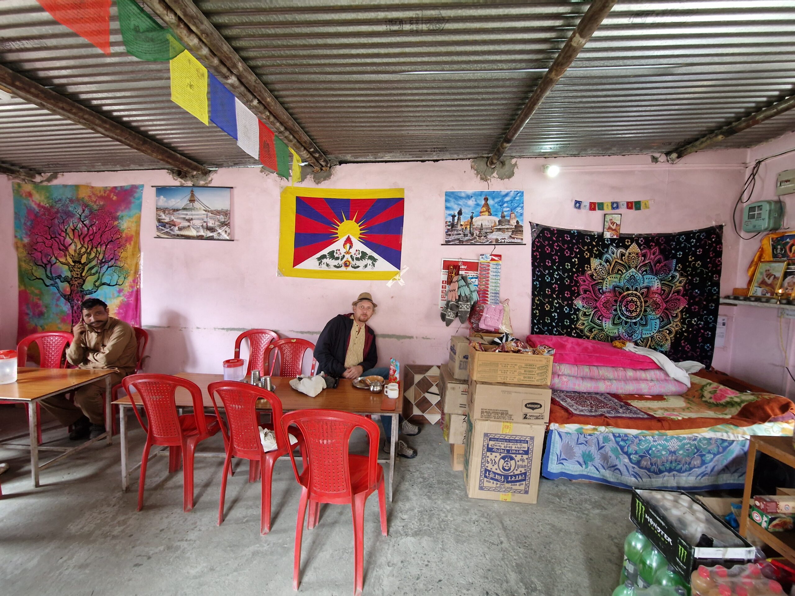 At the beginning there are a few dhabas with a small range of food on offer, then comes the great loneliness