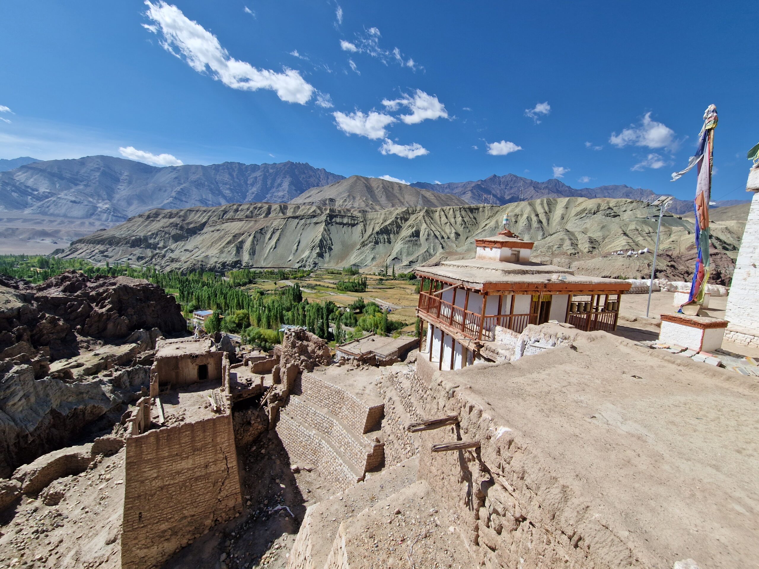 Short stop at the ruins of Basgo Monastery on the way back to Leh