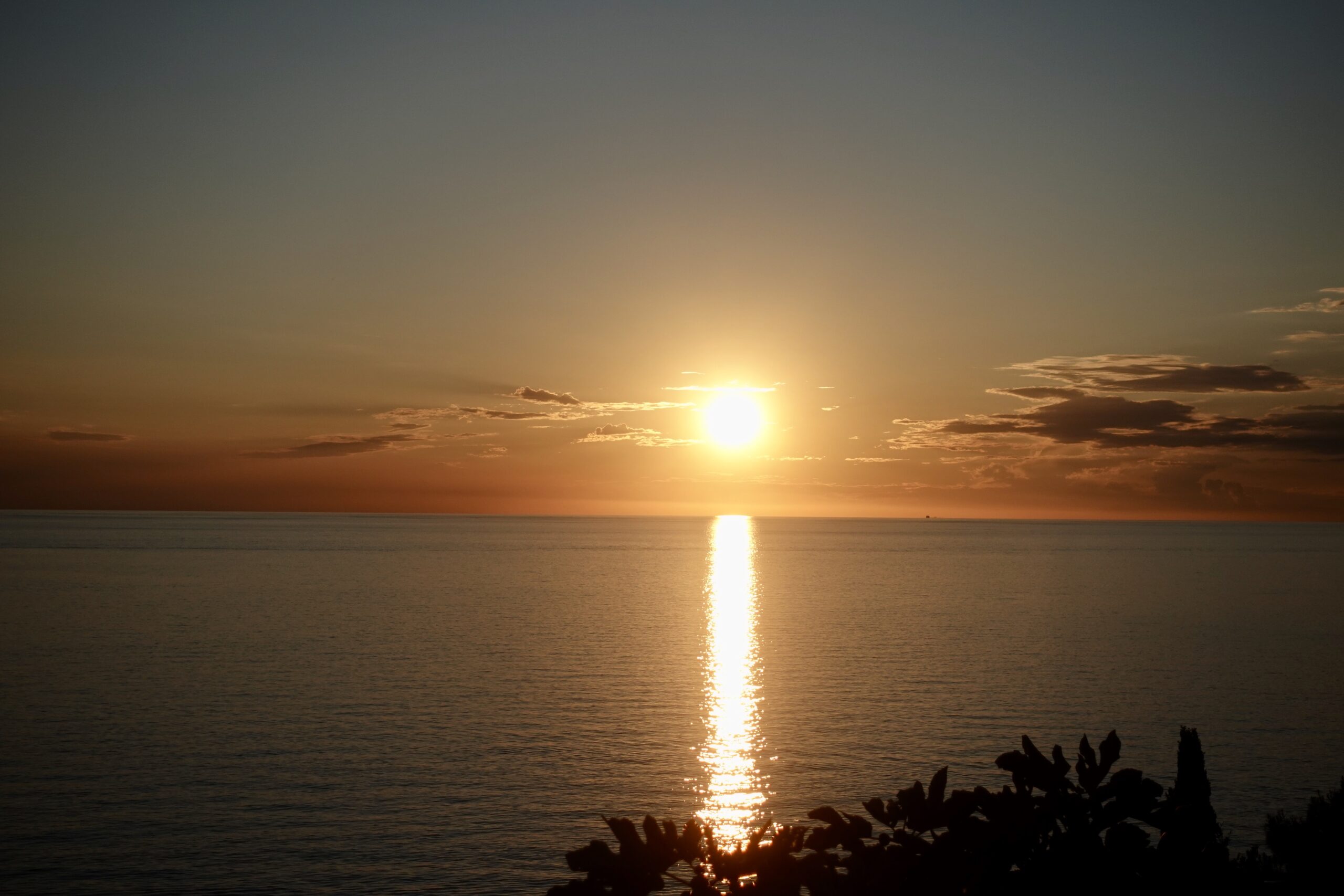 Sonnenuntergang vom Platz vor der Kirche in Rovinj