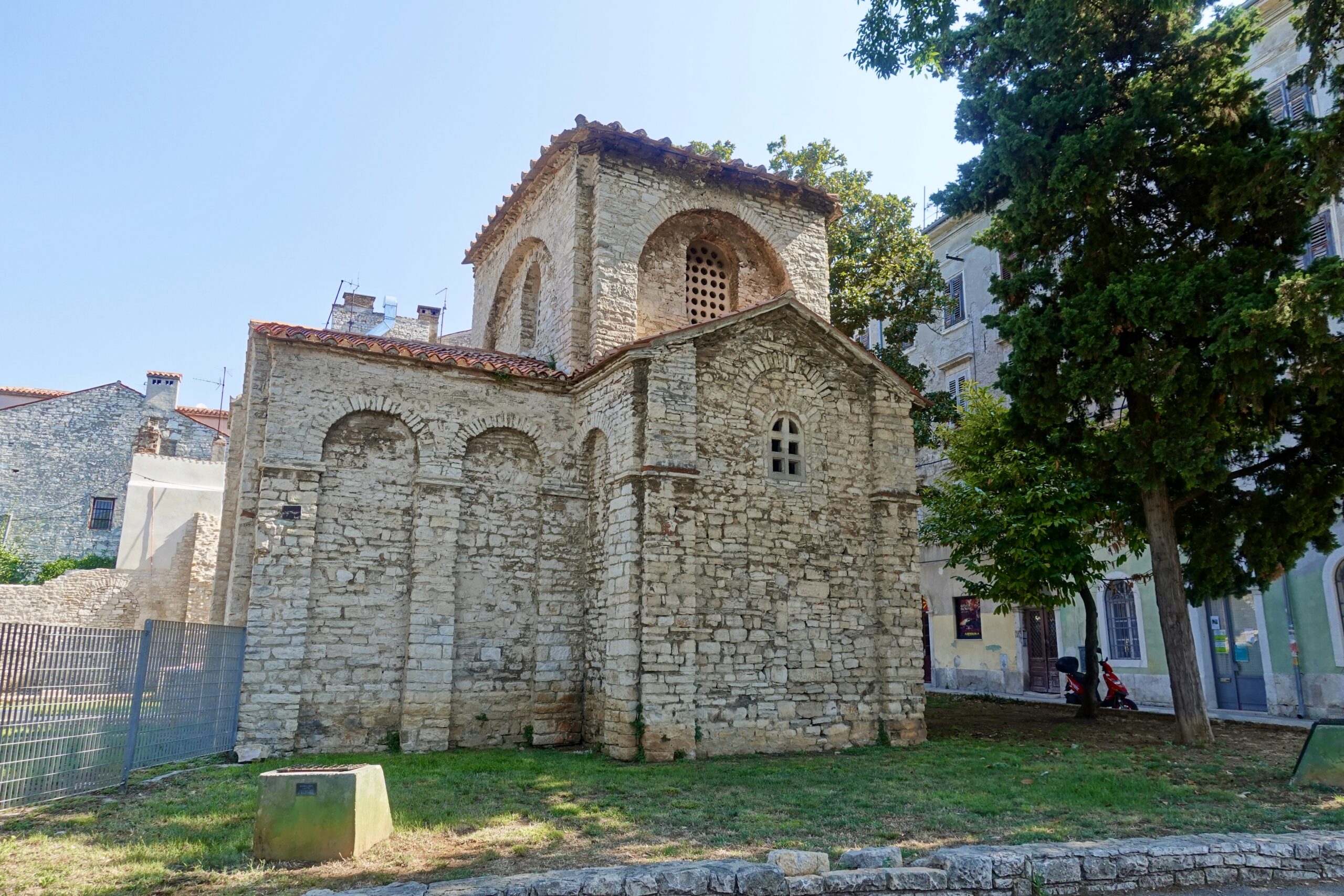 Kapelle der hl. Maria Formosa, Überreste einer byzantinischen Basilika