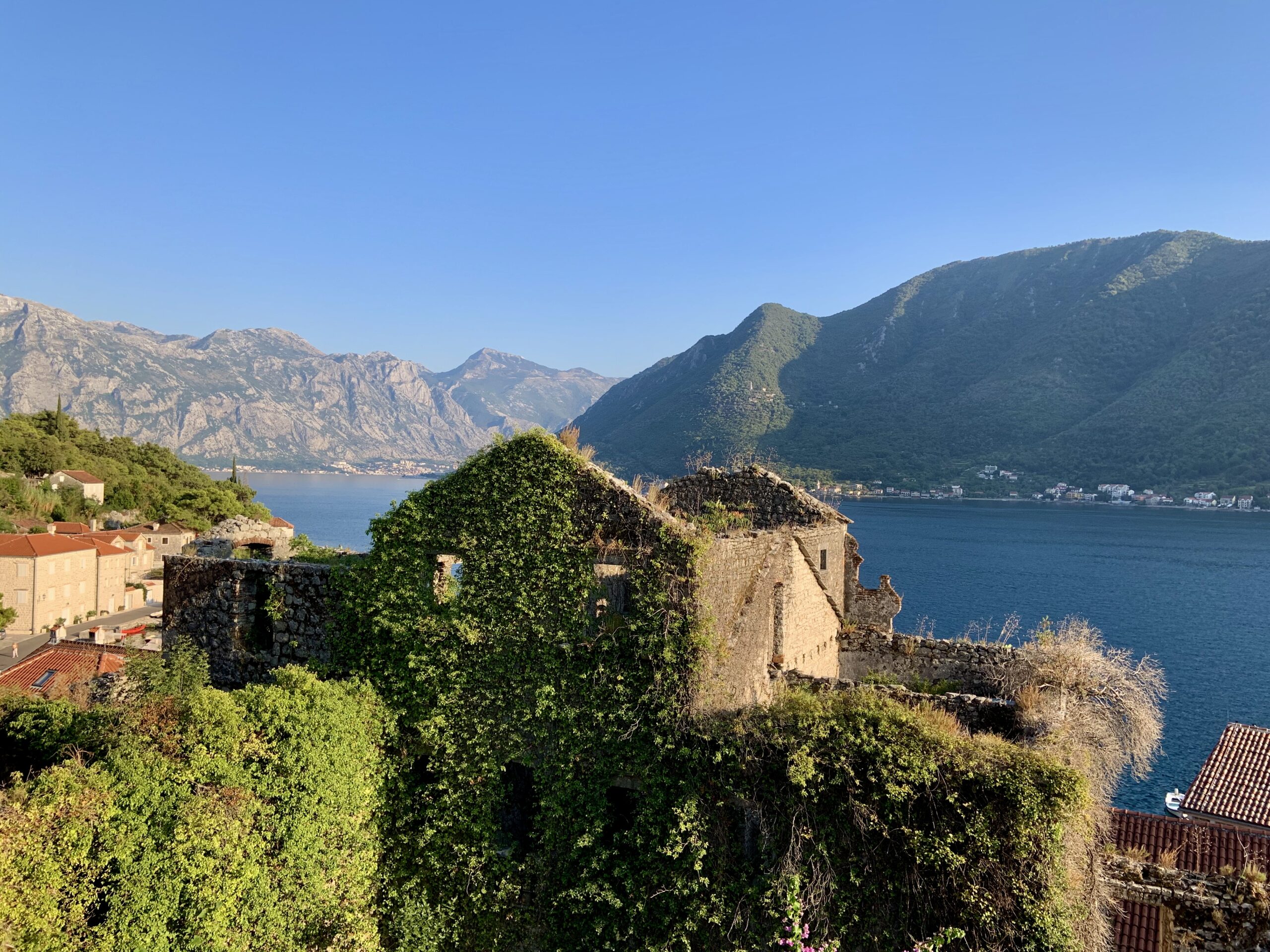 Ruin of a former villa in Perast