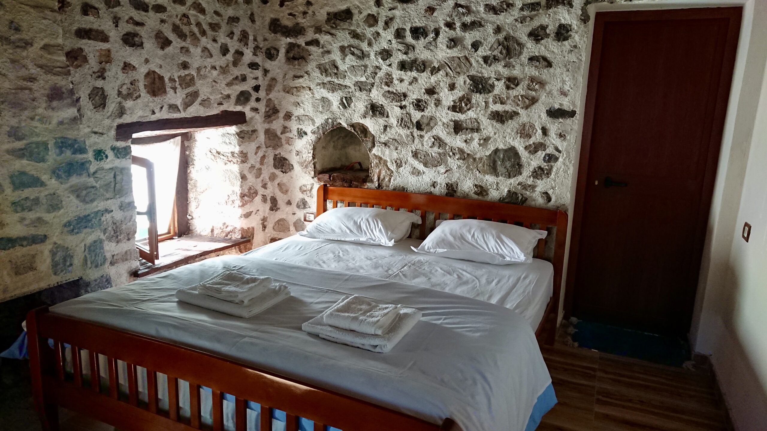 Unser Zimmer im Pashko Guesthouse