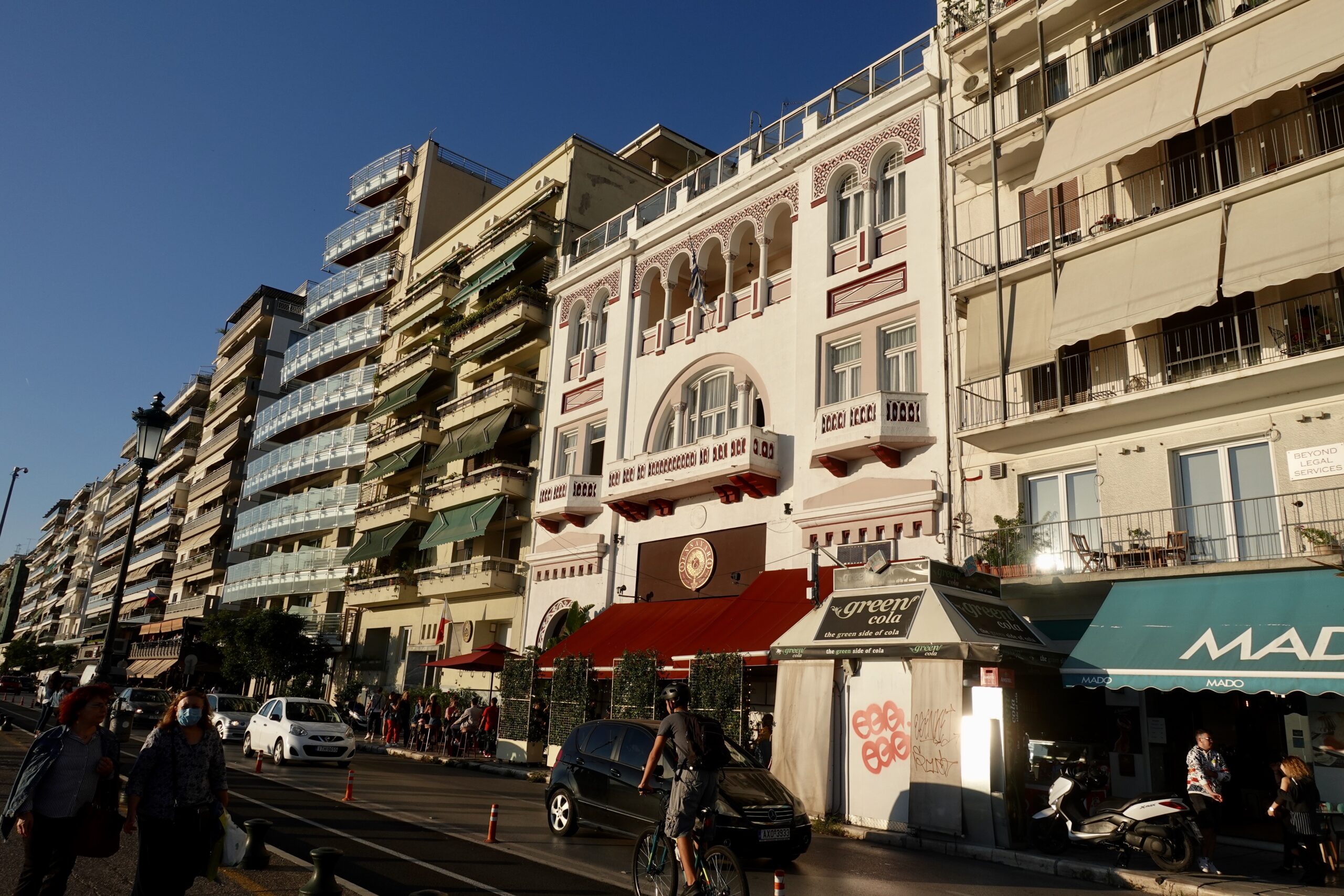 Houses along the boulevard