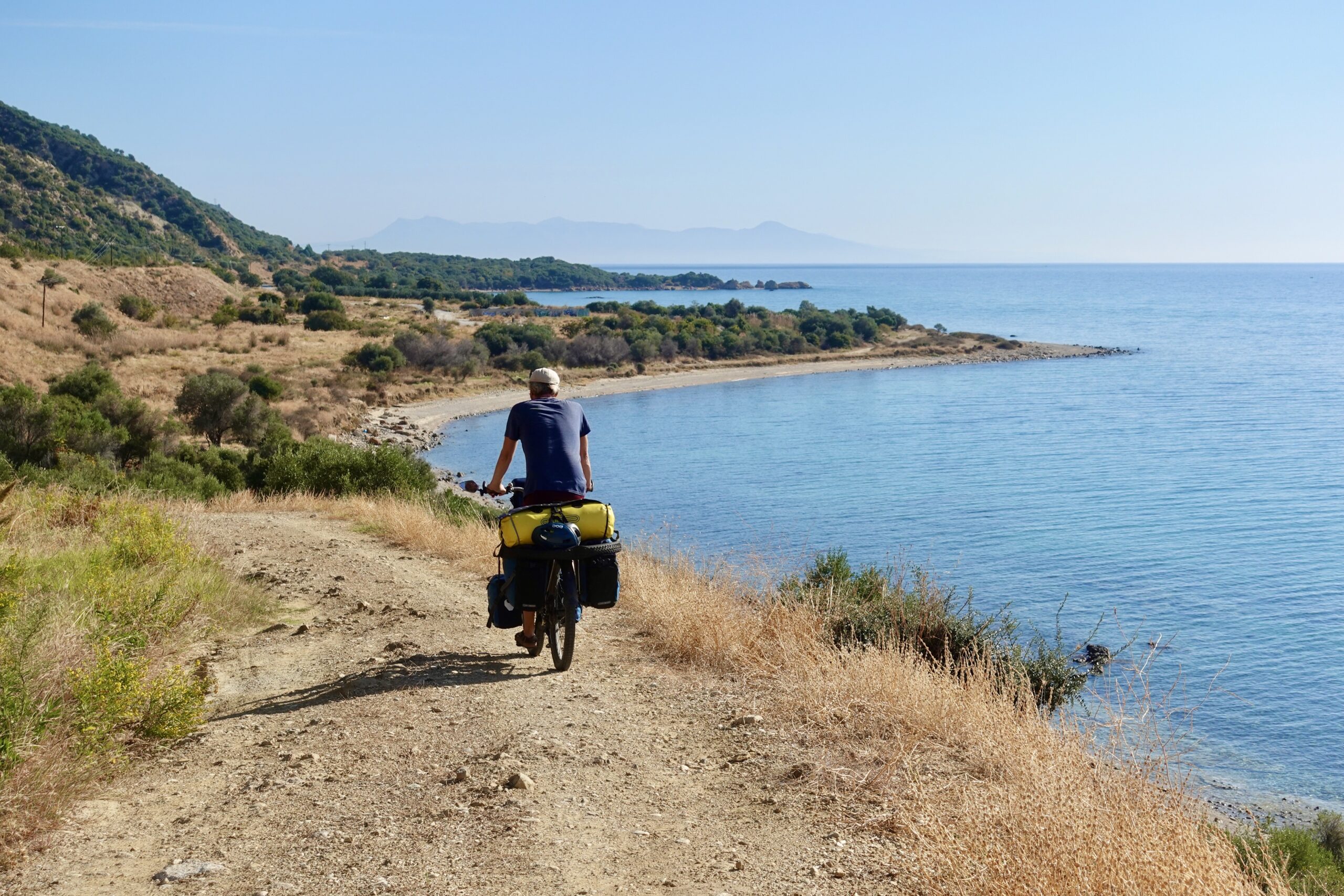 On small paths along the coast