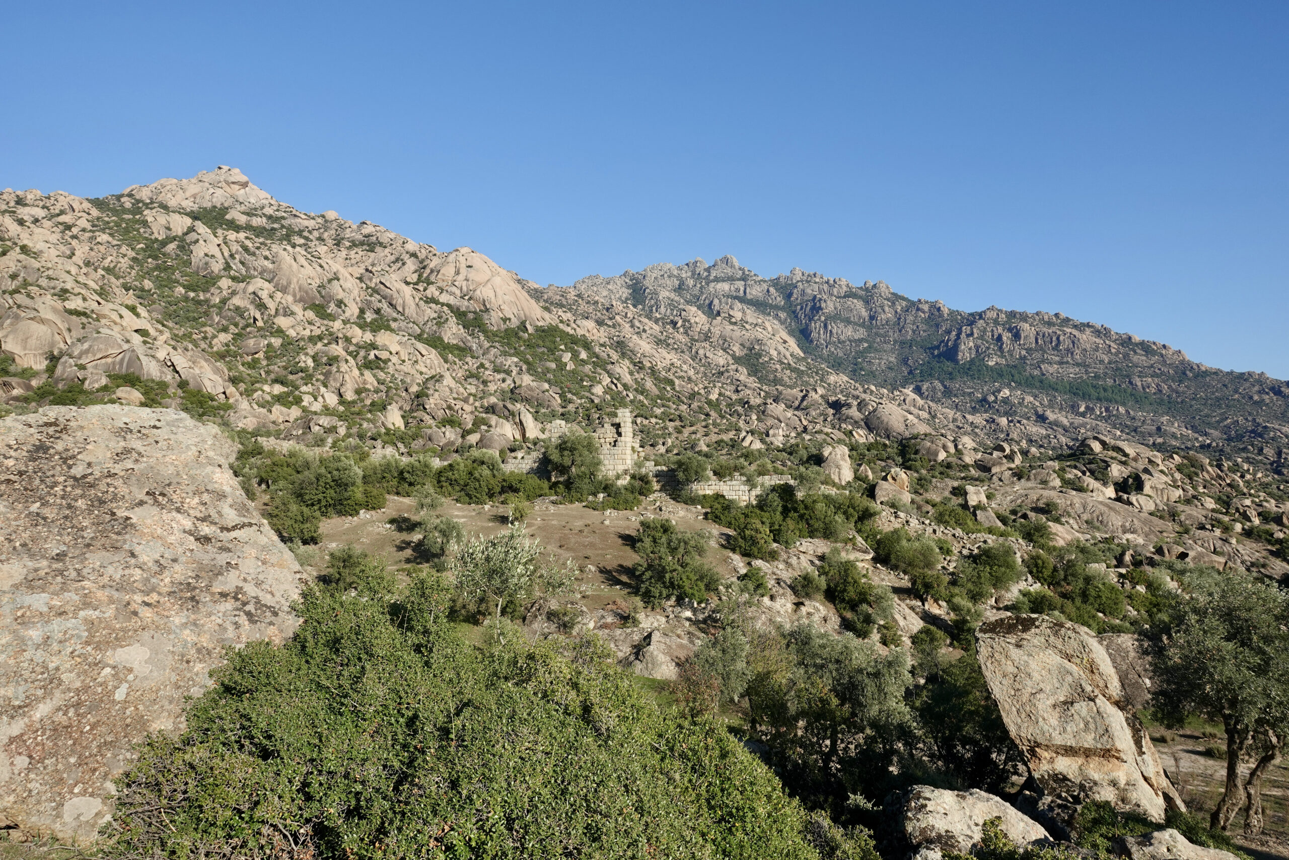 Wanderung entlang der alten Stadtmauer