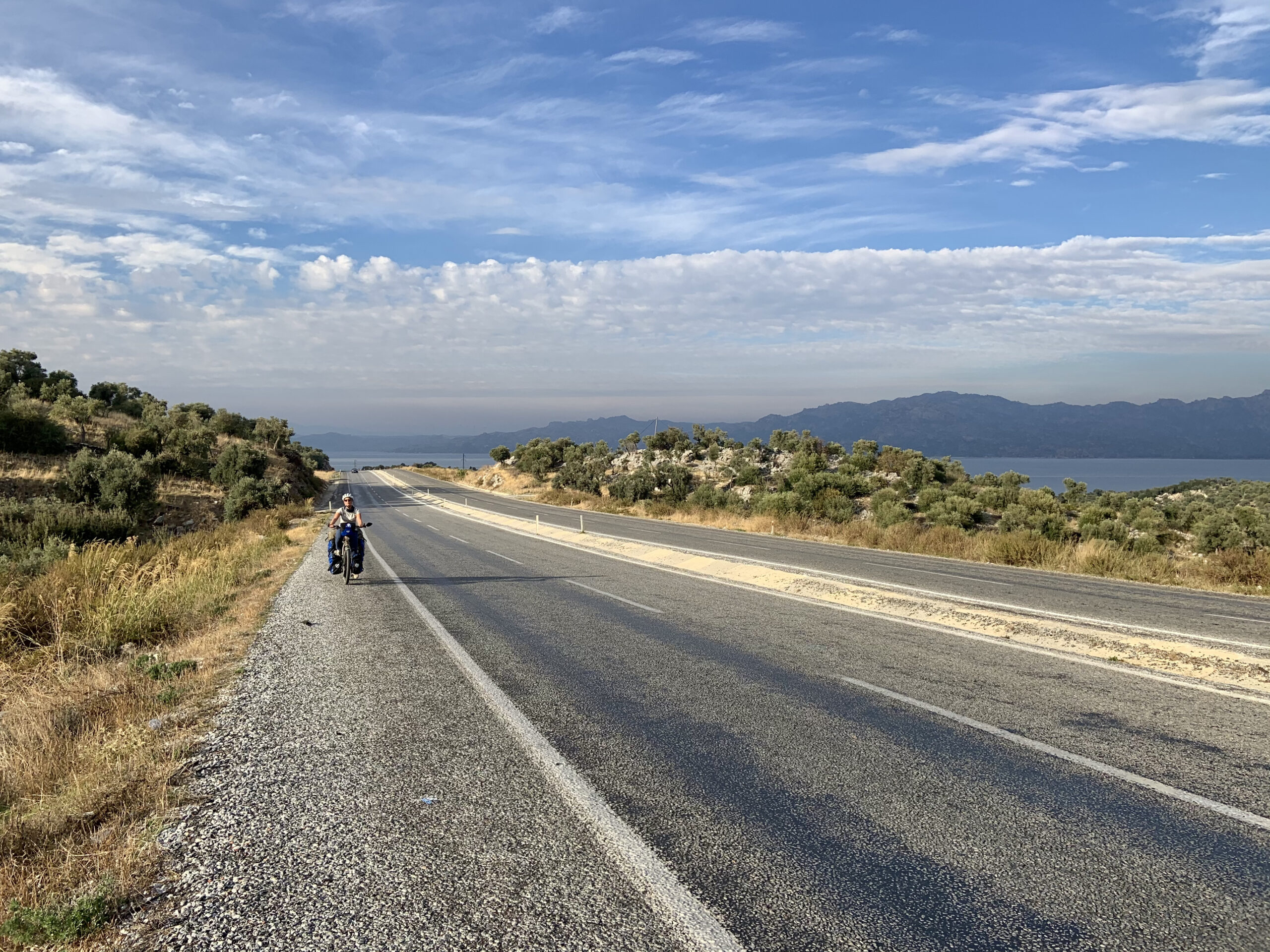 Main road along Bafa Lake