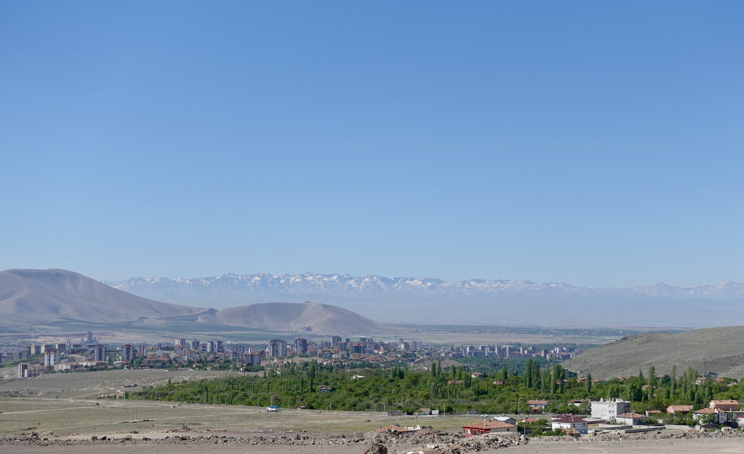 The city of Niğde, spectacularly located!