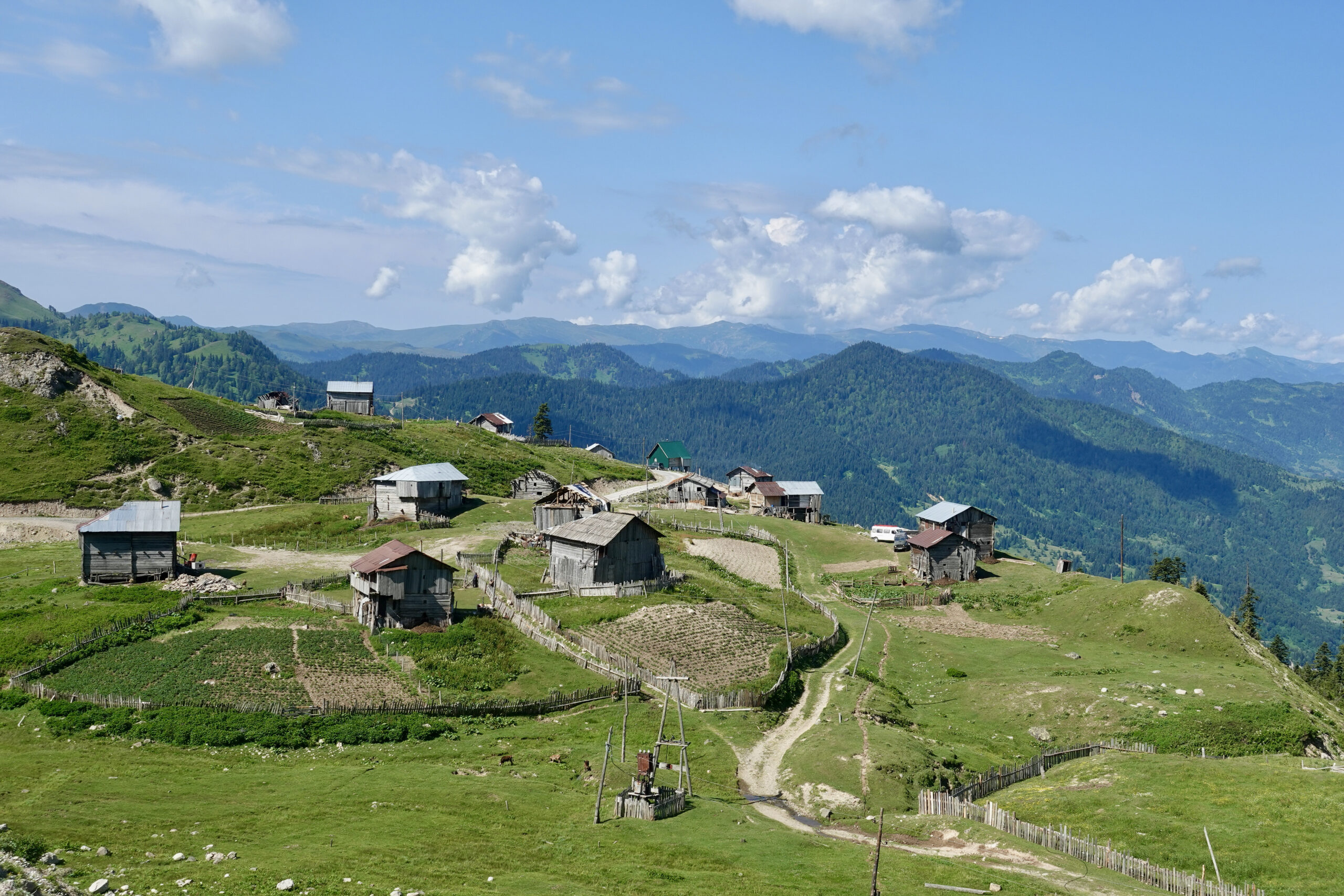 On the way to Green Lake we pass simple villages