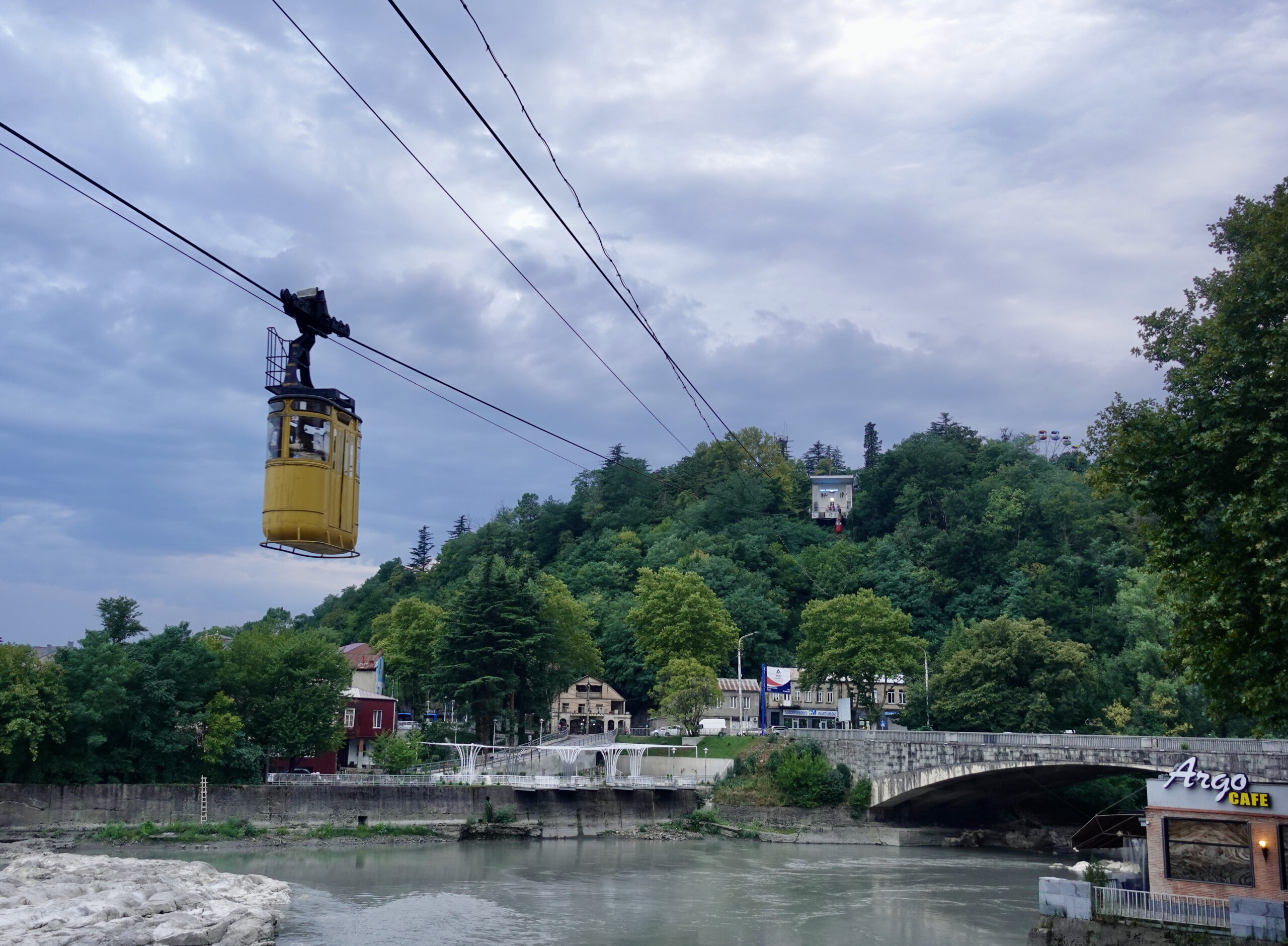 Natürlich darf auch in Kutaissi eine Seilbahn nicht fehlen