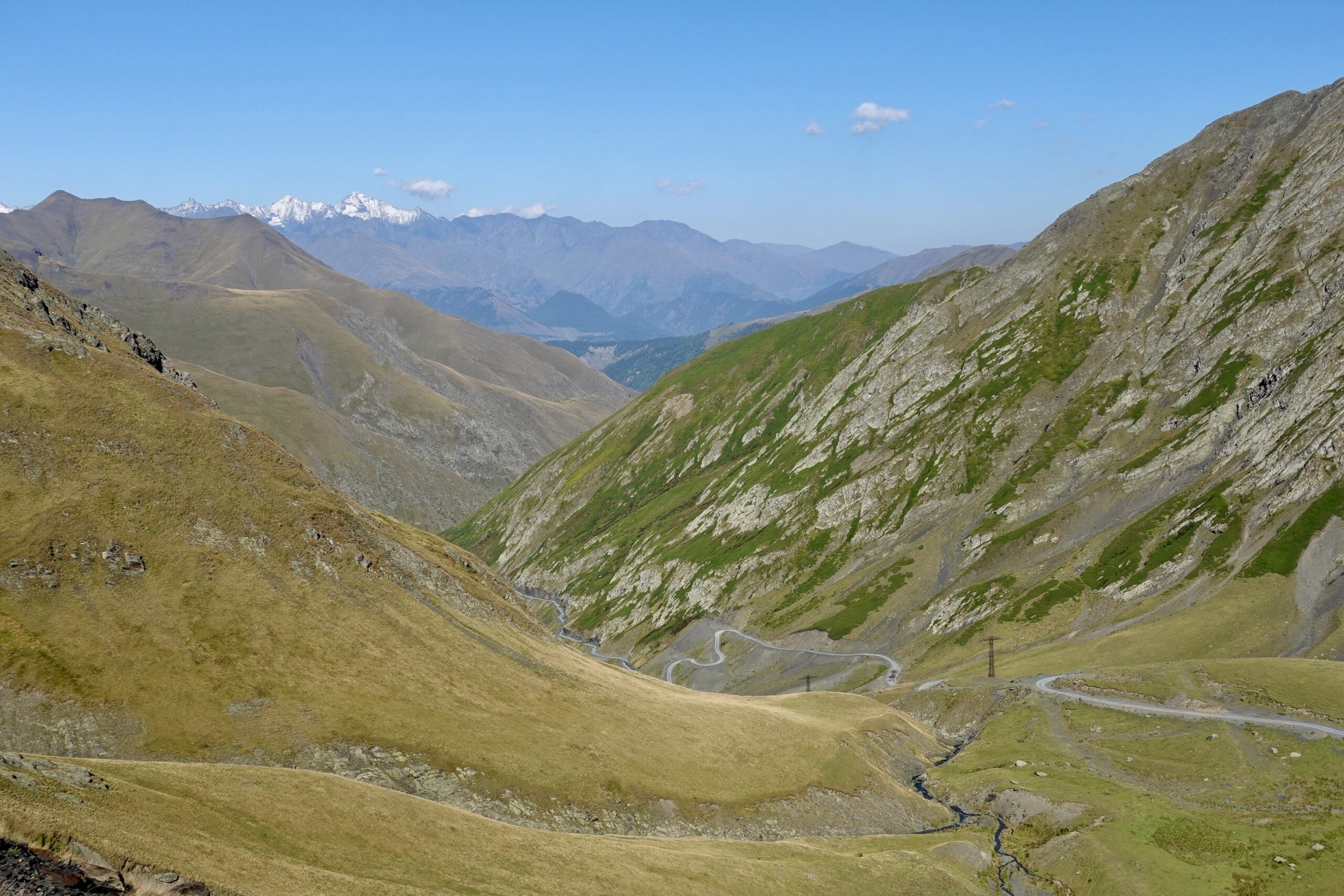 Blick vom Pass auf Tuschetien