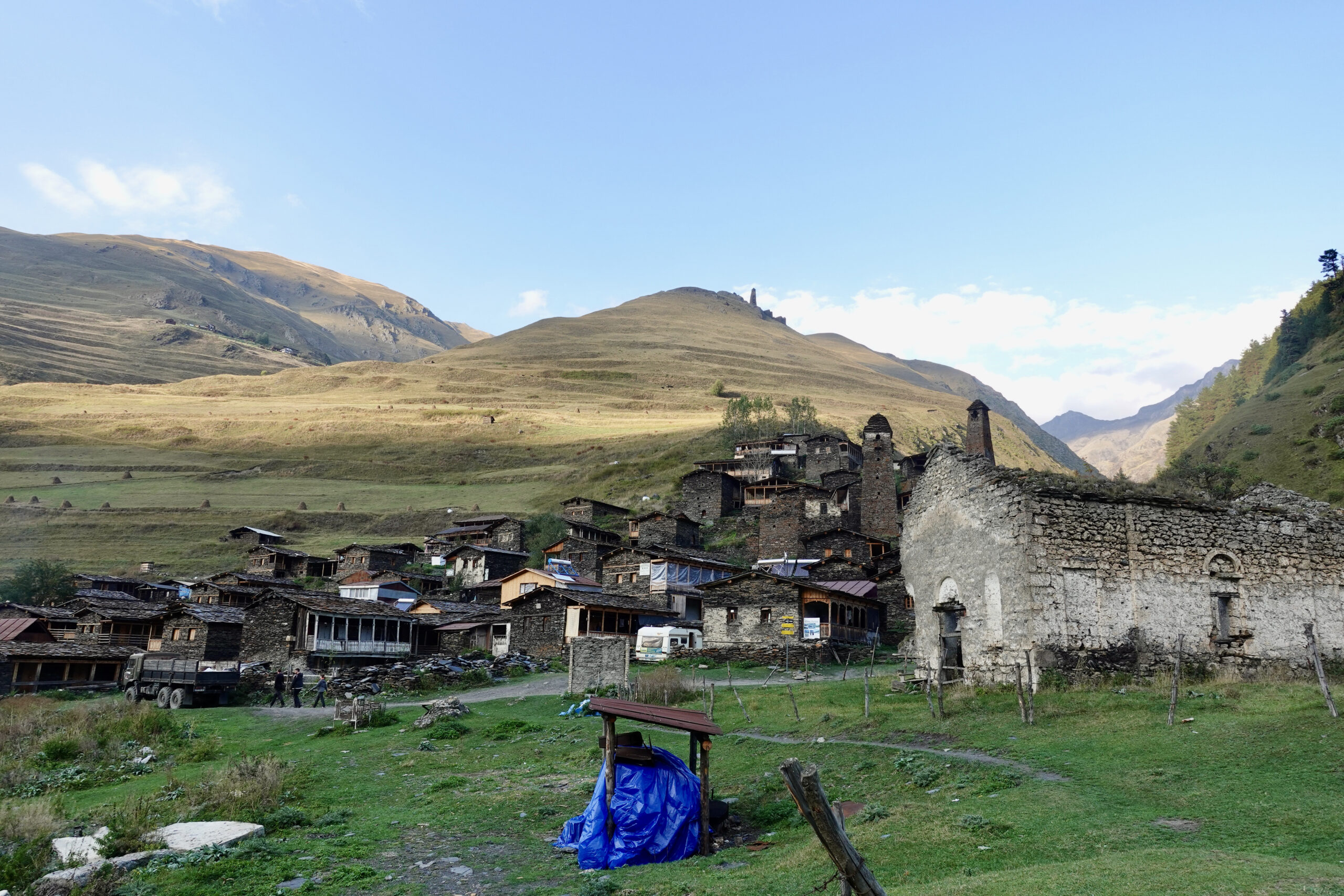 The scenic village of Dartlo