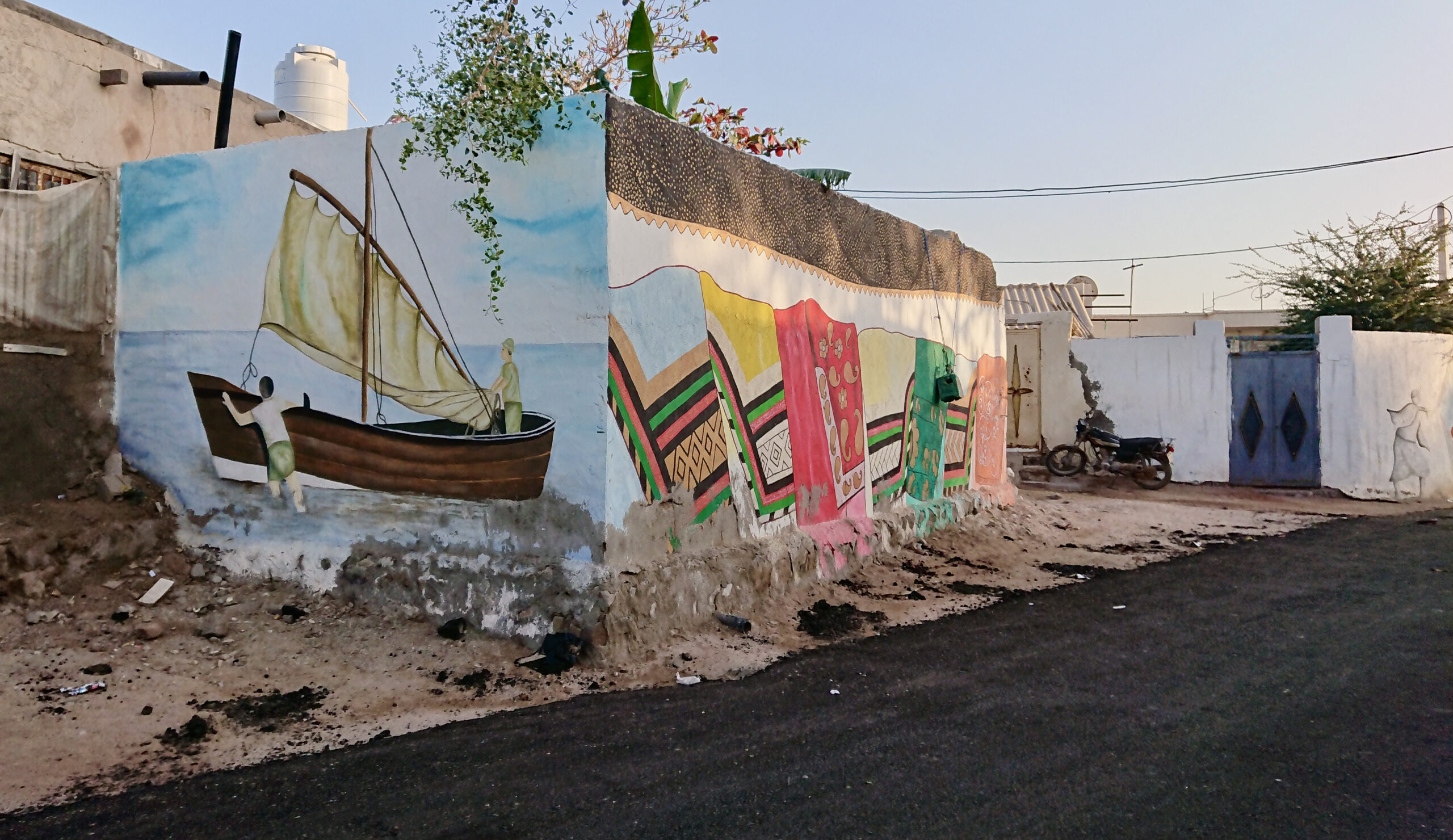 Beautiful wall paintings on the streets of Hormuz town