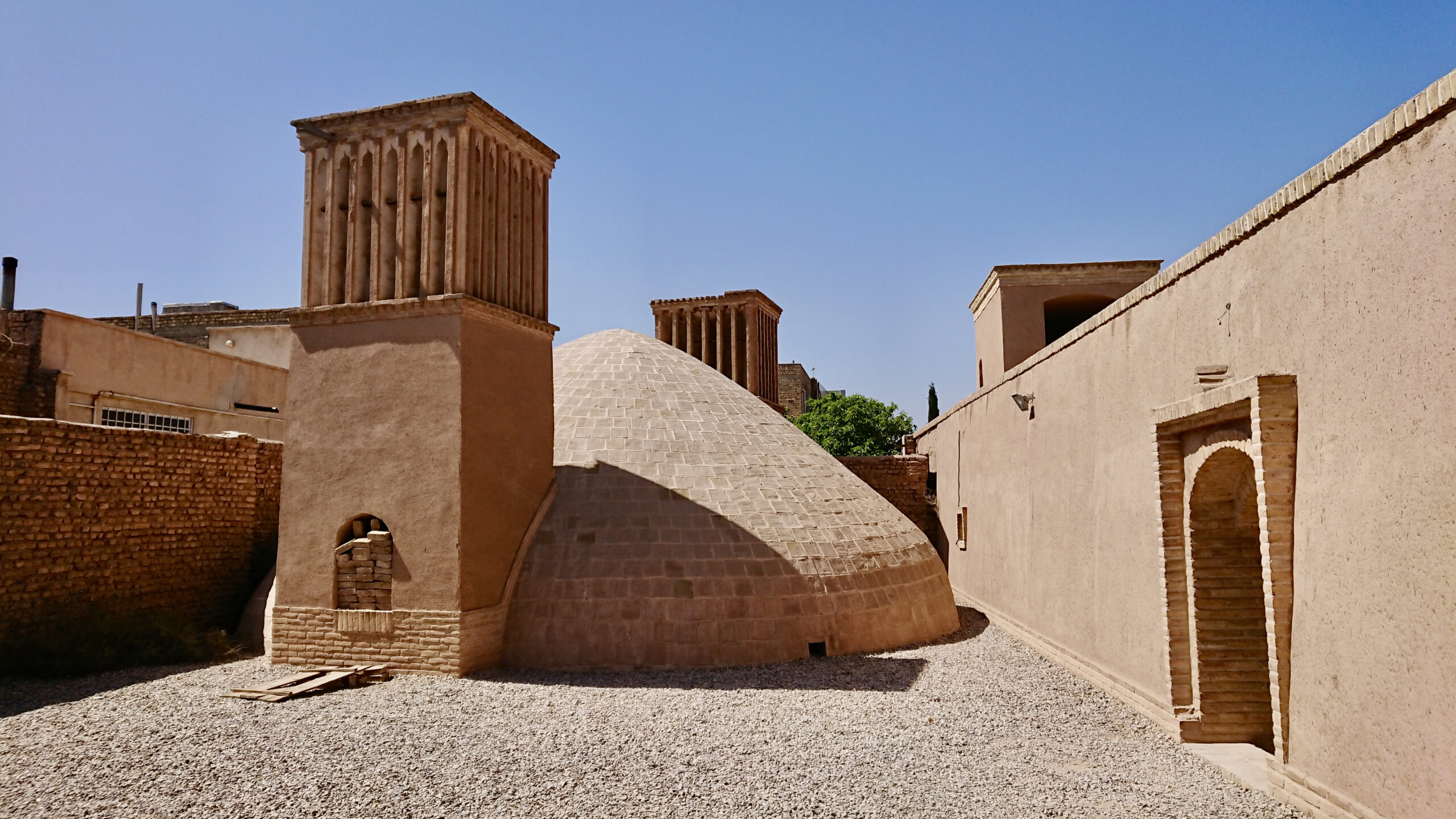 1.) Ab Anbar in Yazd