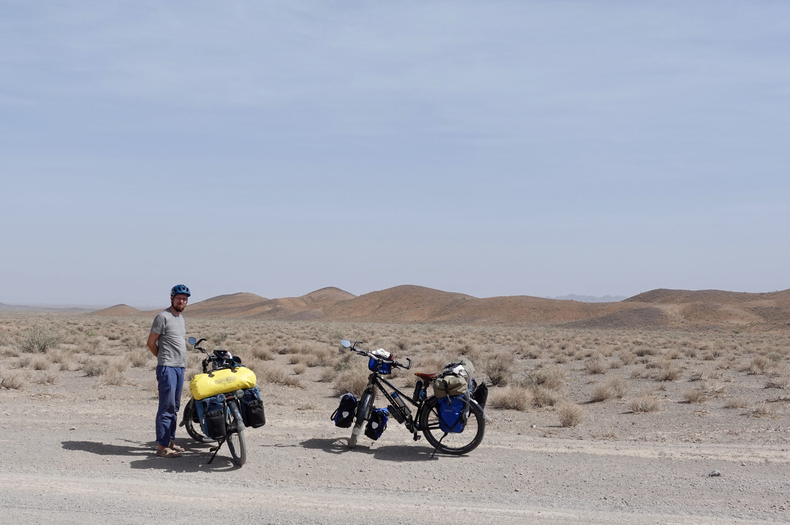 Die Strecke nach Varzaneh gehört zu unseren schönsten Radrouten im Iran