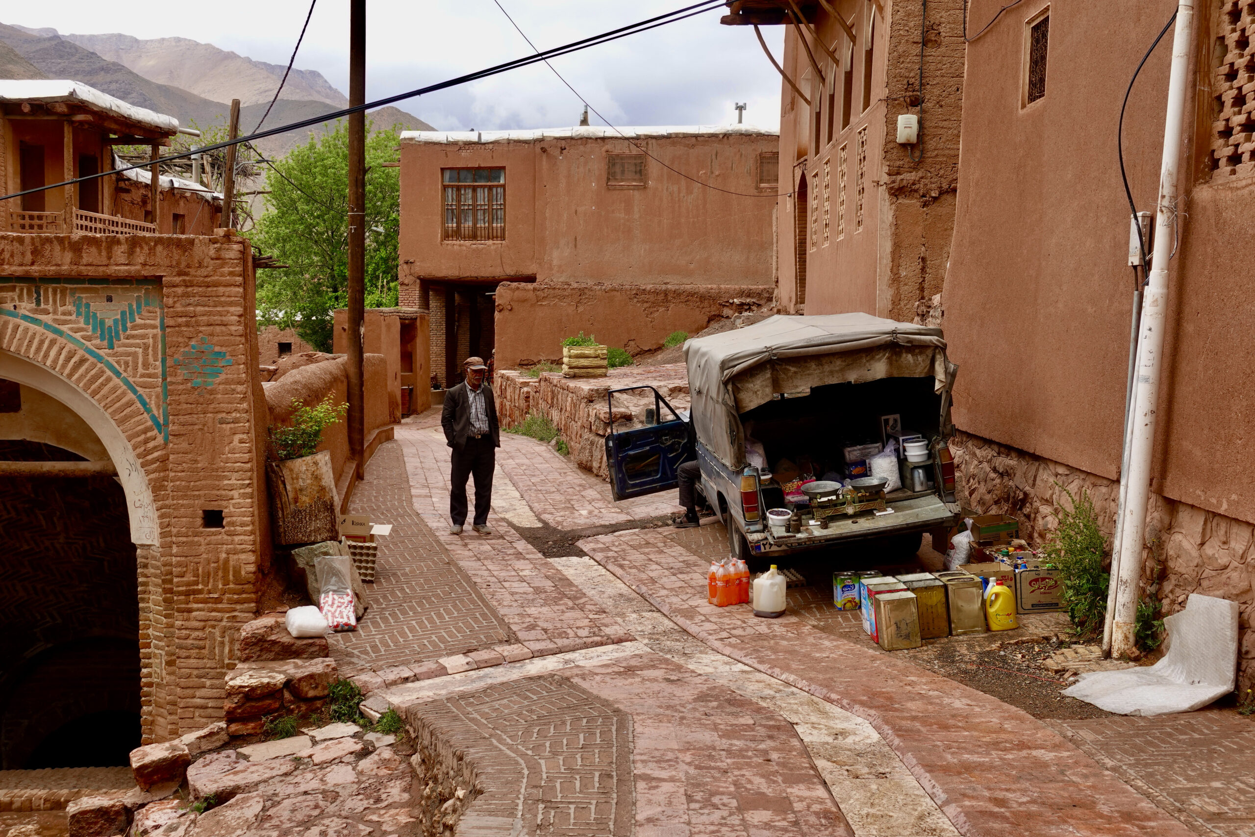 Mobile supermarket in Abyaneh