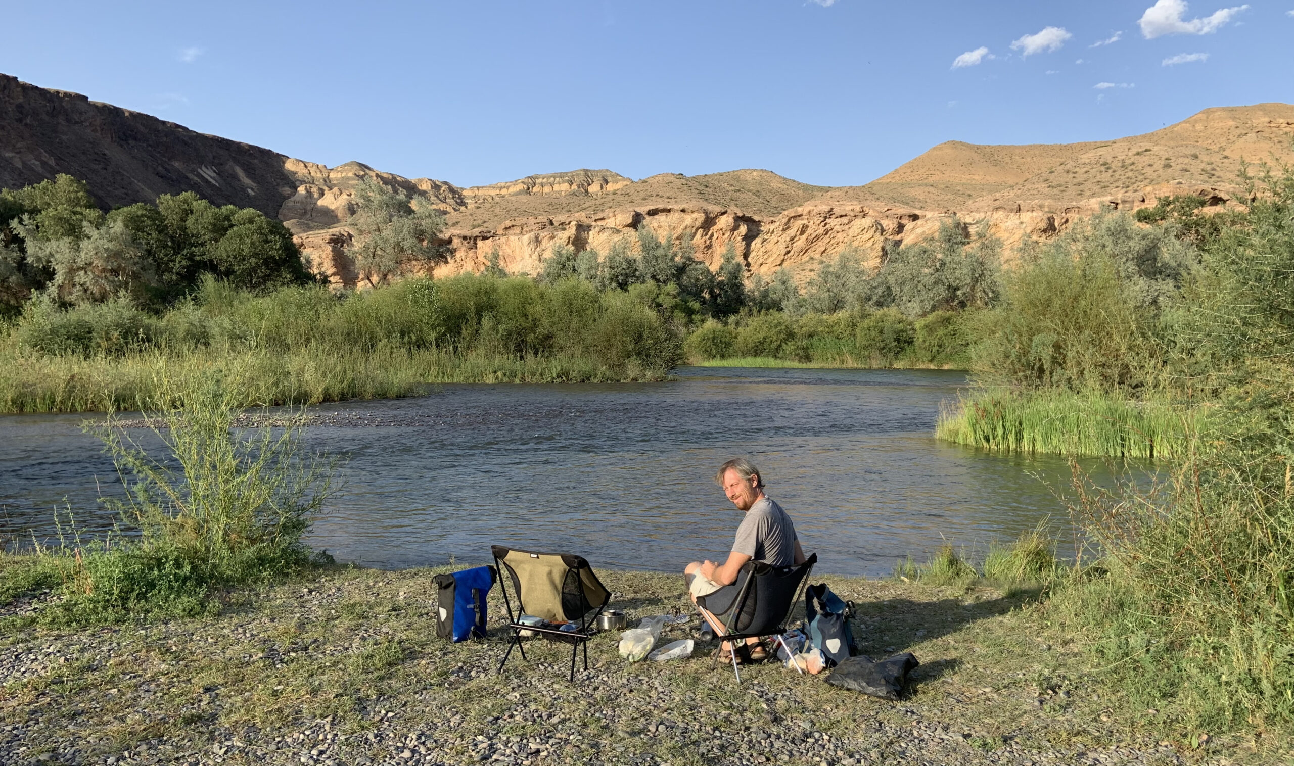 We're not completely alone here, but it is just wonderful to be so close to the water