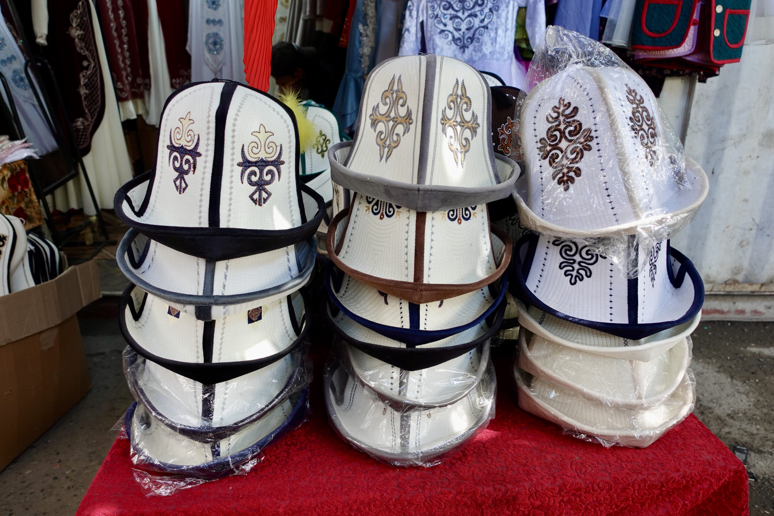 Of course, you can also find the typical Kyrgyz Kalpak hats at the market