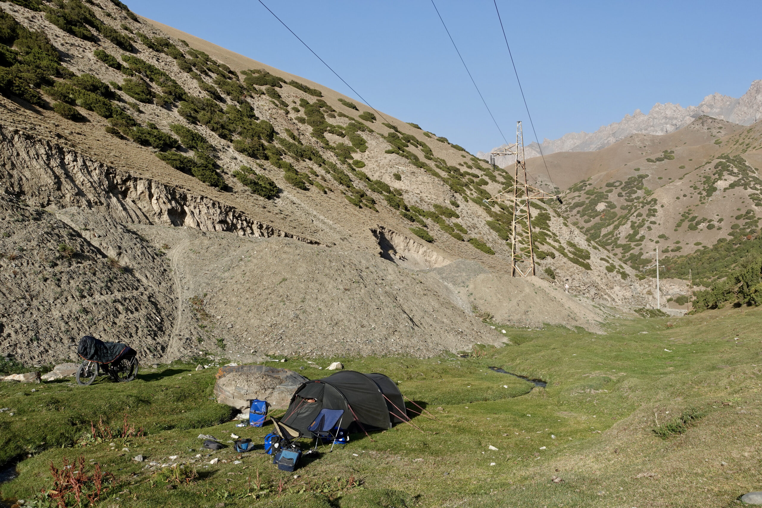 Close to Taldyk-Pass it gets quite cold at night