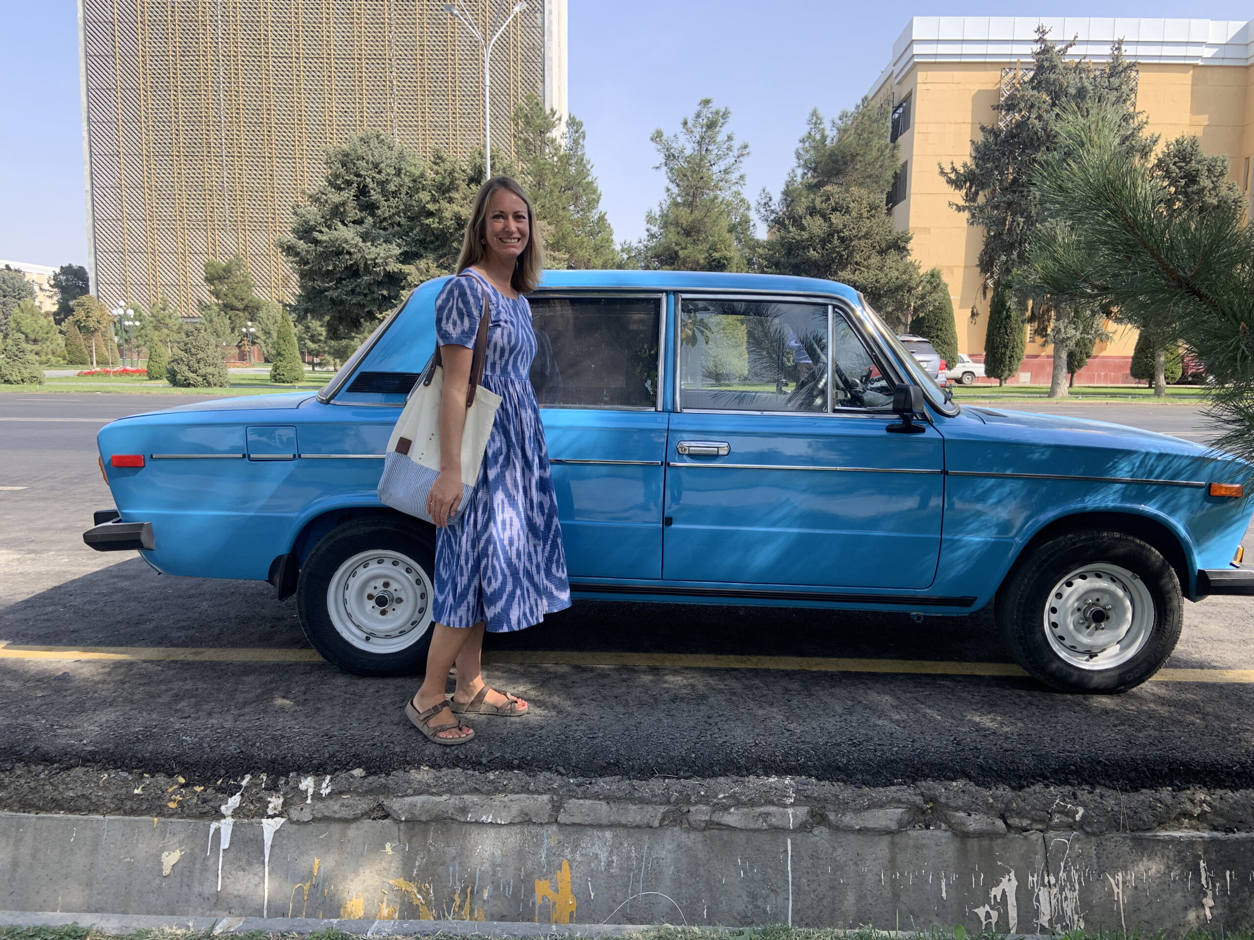 Strolling around the Russian new town of Samarkand