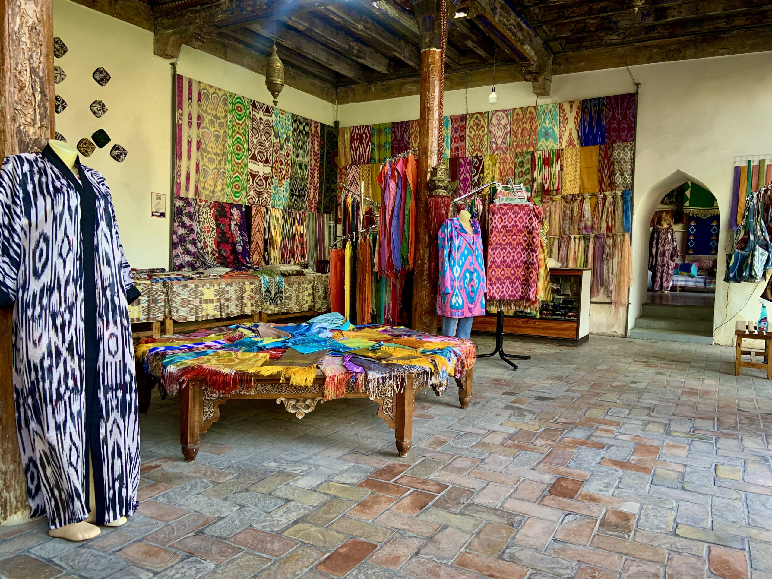 Of course, you can buy ready-made products in the silk factory, but it's cheaper on the market