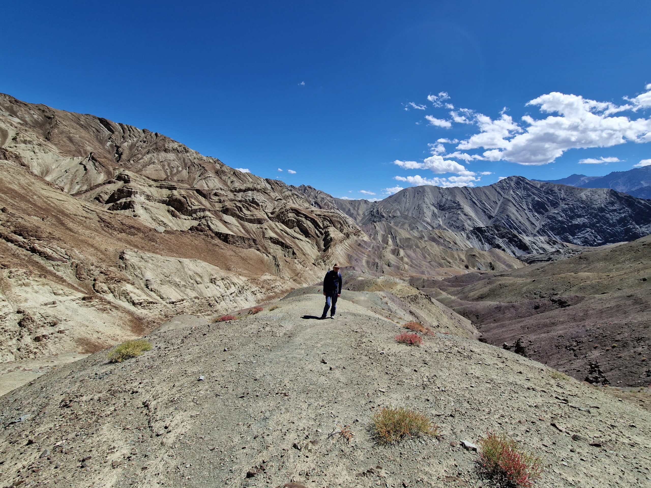 On the way up to the pass